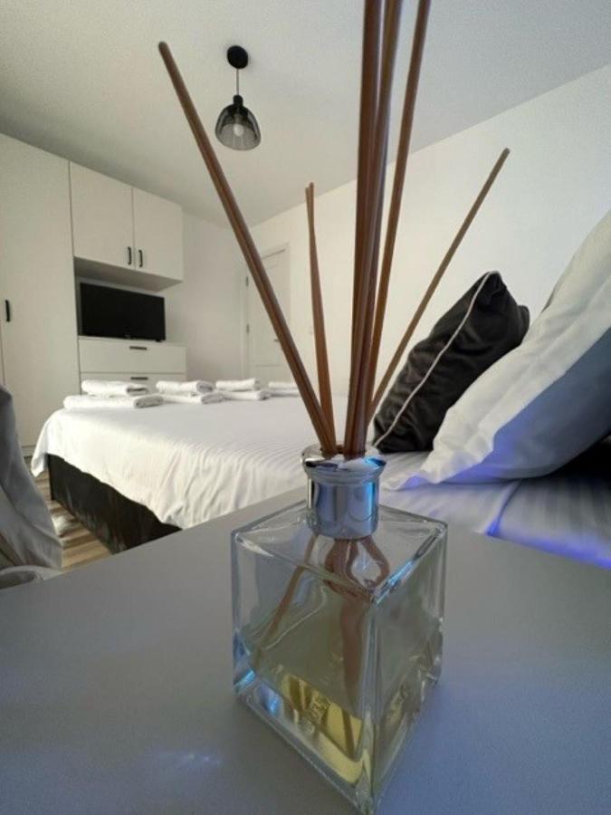 Appartement Escape Lounge à Craiova Extérieur photo