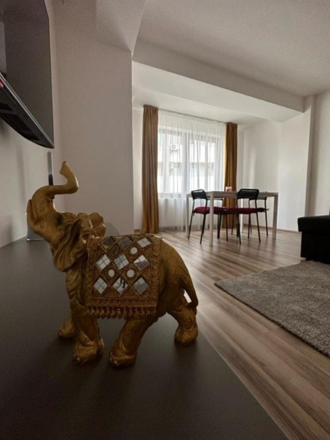 Appartement Escape Lounge à Craiova Extérieur photo